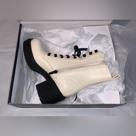New In Box Nine West Juna Women's Combat Boots Size 6 Color Ivory - Picture 7 of 9